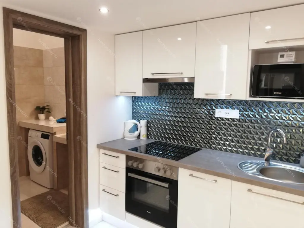 Kiadó albérlet 250000 Ft/hó áron: Budapest, VI. kerület  Zichy Jenő utca. Mérete: 34 nm, 2 szobás | Alberlet.hu - 6669844