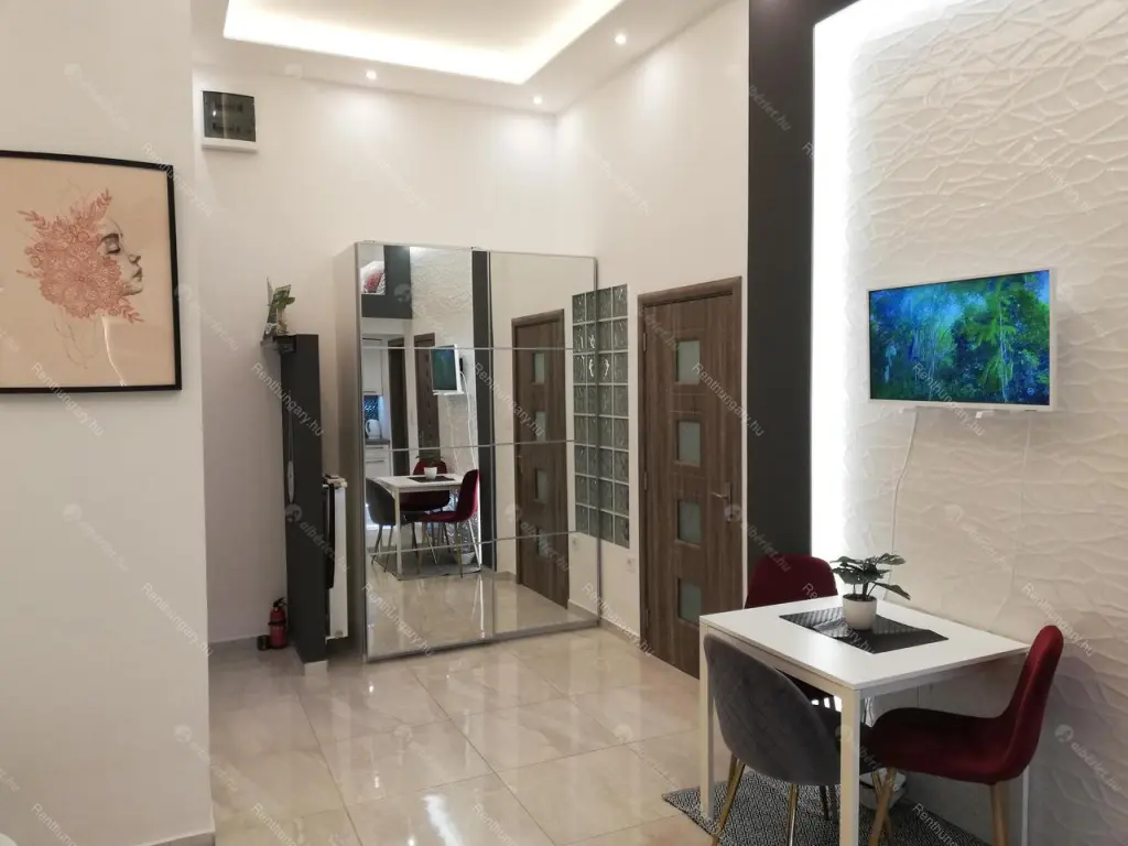 Kiadó albérlet 250000 Ft/hó áron: Budapest, VI. kerület  Zichy Jenő utca. Mérete: 34 nm, 2 szobás | Alberlet.hu - 6669852