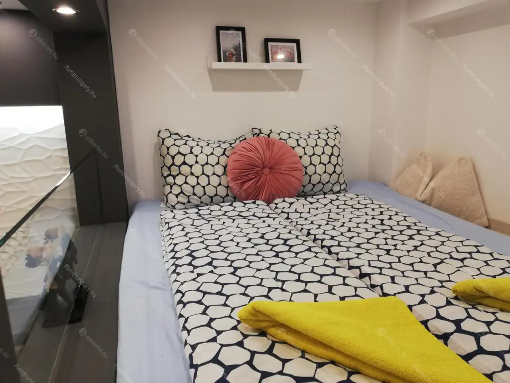 Kiadó albérlet 250000 Ft/hó áron: Budapest, VI. kerület  Zichy Jenő utca. Mérete: 34 nm, 2 szobás | Alberlet.hu - 6669854