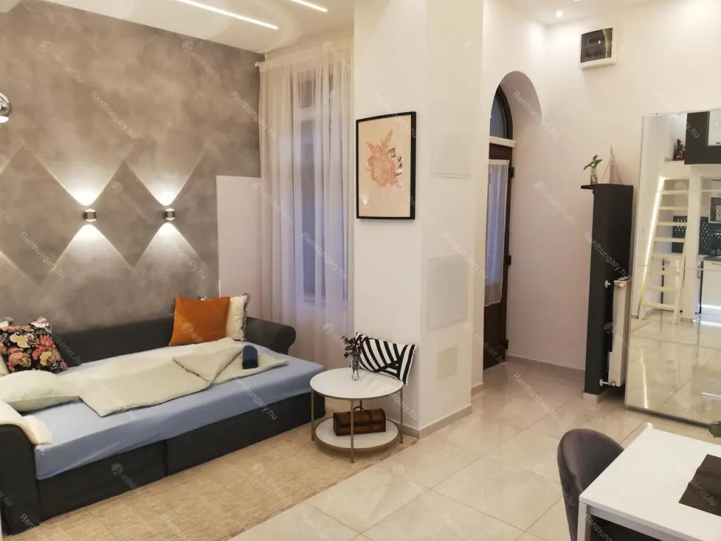 Kiadó albérlet 250000 Ft/hó áron: Budapest, VI. kerület  Zichy Jenő utca. Mérete: 34 nm, 2 szobás | Alberlet.hu - 6669857