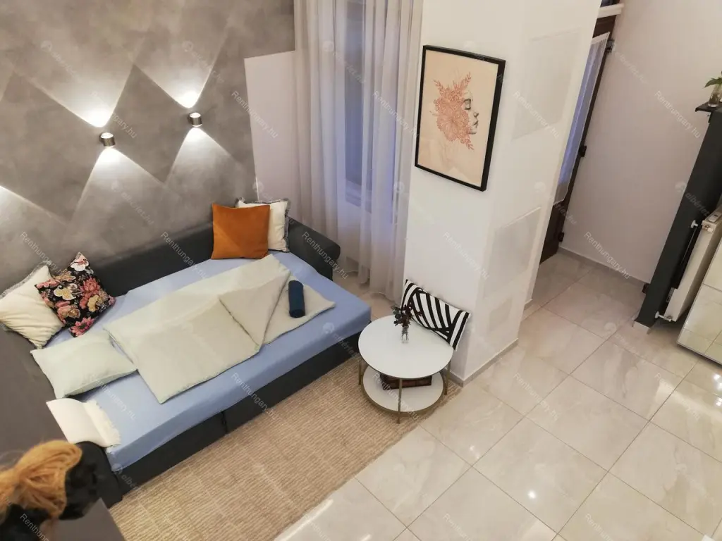 Kiadó albérlet 250000 Ft/hó áron: Budapest, VI. kerület  Zichy Jenő utca. Mérete: 34 nm, 2 szobás | Alberlet.hu - 6669858