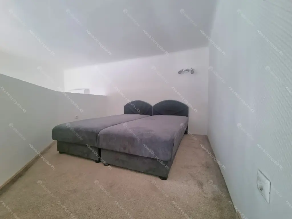 Kiadó albérlet 240000 Ft/hó áron: Budapest, VI. kerület  Zichy Jenő utca. Mérete: 45 nm, 2 szobás | Alberlet.hu - 6692067