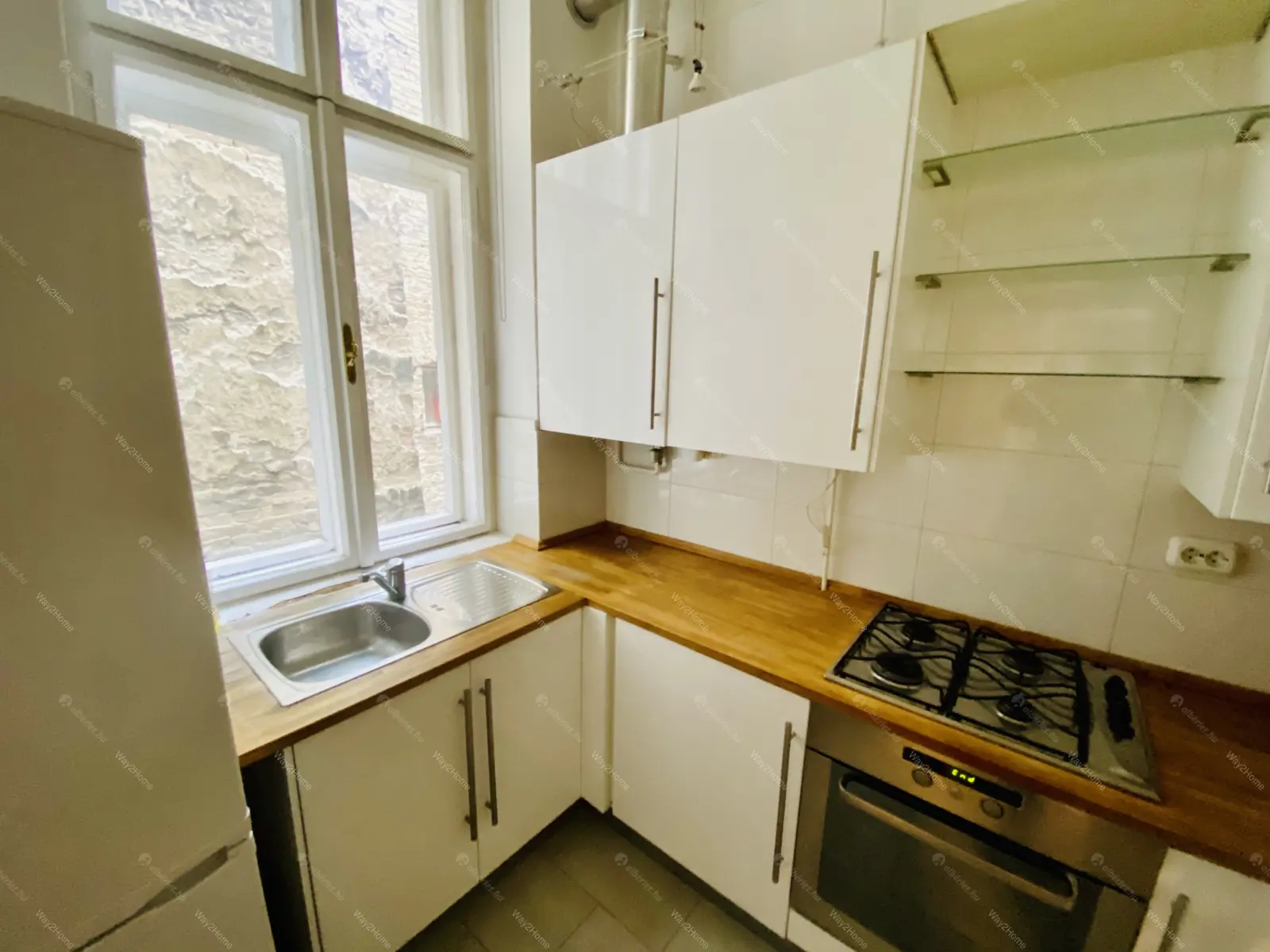 Kiadó albérlet 290000 Ft/hó áron: Budapest, VI. kerület  Zichy Jenő utca. Mérete: 65 nm, 3 szobás | Alberlet.hu - 6660925