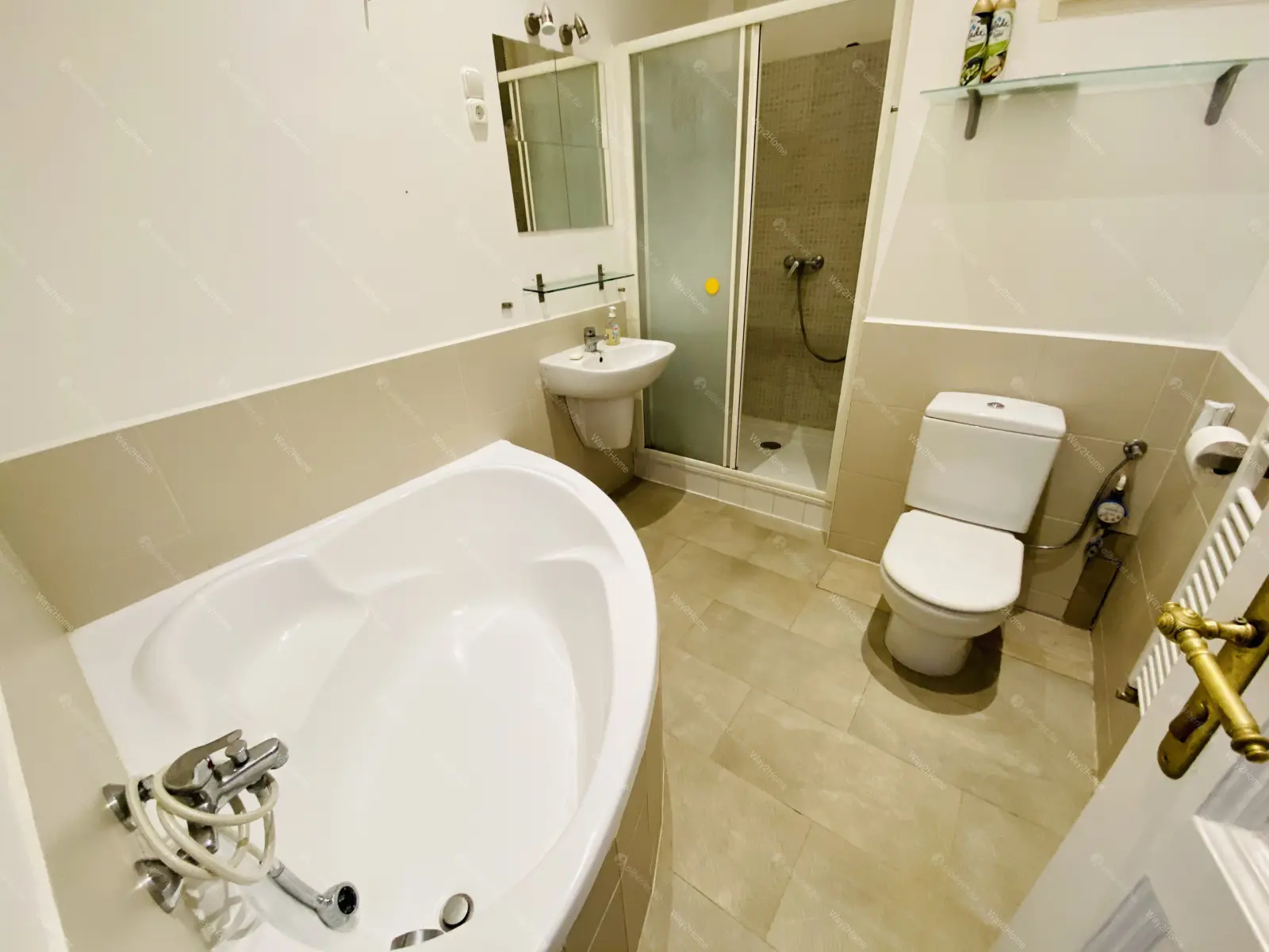 Kiadó albérlet 290000 Ft/hó áron: Budapest, VI. kerület  Zichy Jenő utca. Mérete: 65 nm, 3 szobás | Alberlet.hu - 6660927