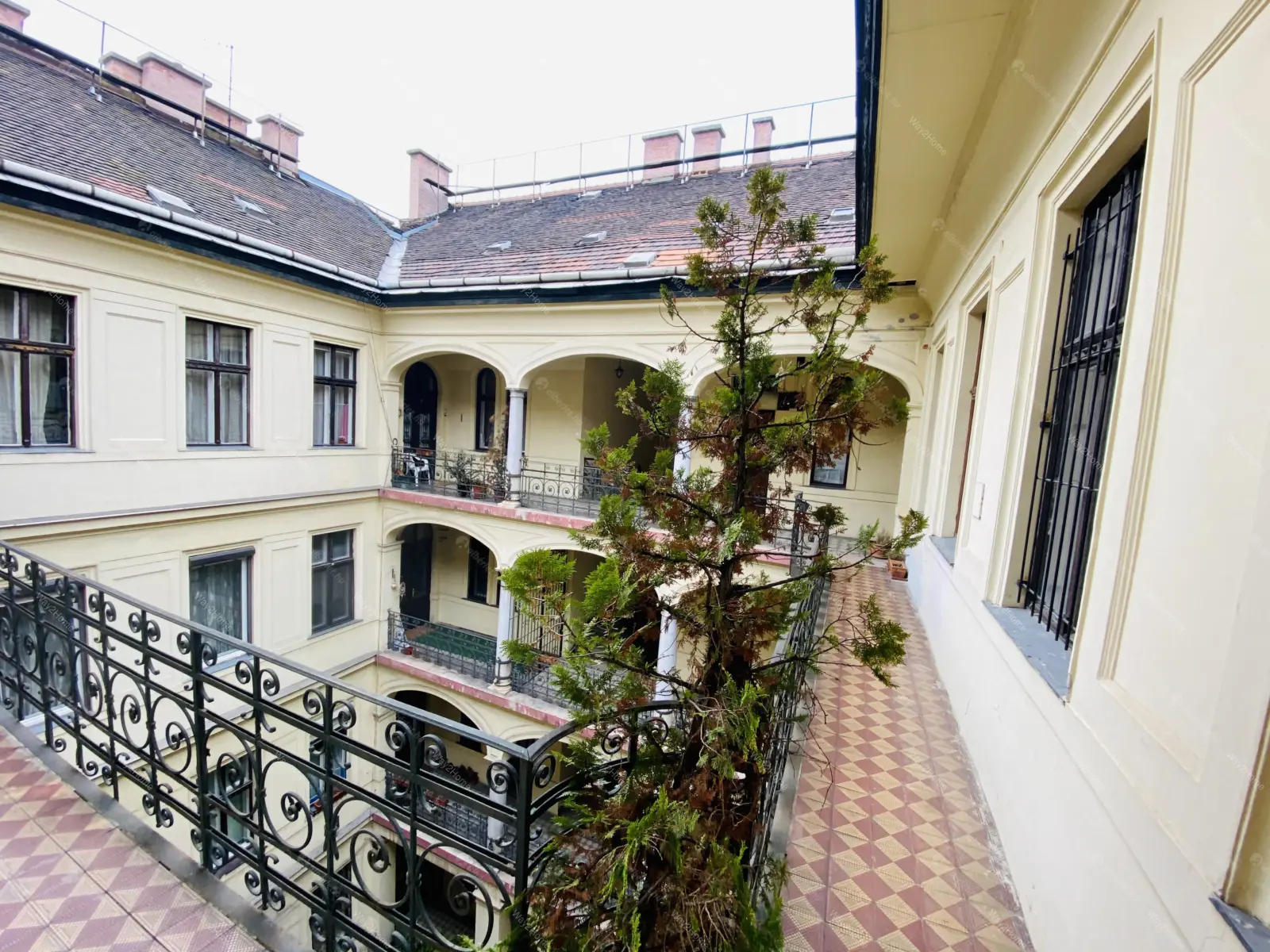 Kiadó albérlet 290000 Ft/hó áron: Budapest, VI. kerület  Zichy Jenő utca. Mérete: 65 nm, 3 szobás | Alberlet.hu - 6660933