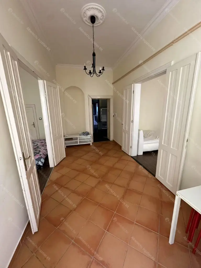 Kiadó albérlet 278000 Ft/hó áron: Budapest, VI. kerület  Zichy Jenő utca. Mérete: 65 nm, 3 szobás | Alberlet.hu - 6698044