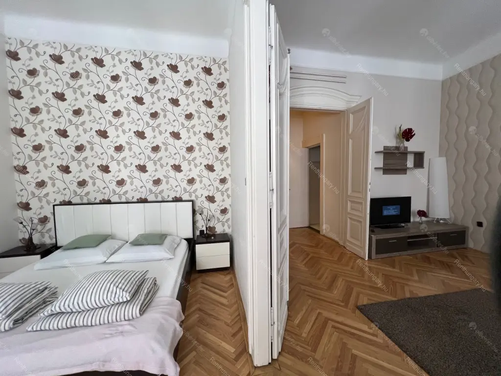 Kiadó albérlet 270000 Ft/hó áron: Budapest, VI. kerület  Zichy Jenő utca. Mérete: 77 nm, 2 szobás | Alberlet.hu - 6669254