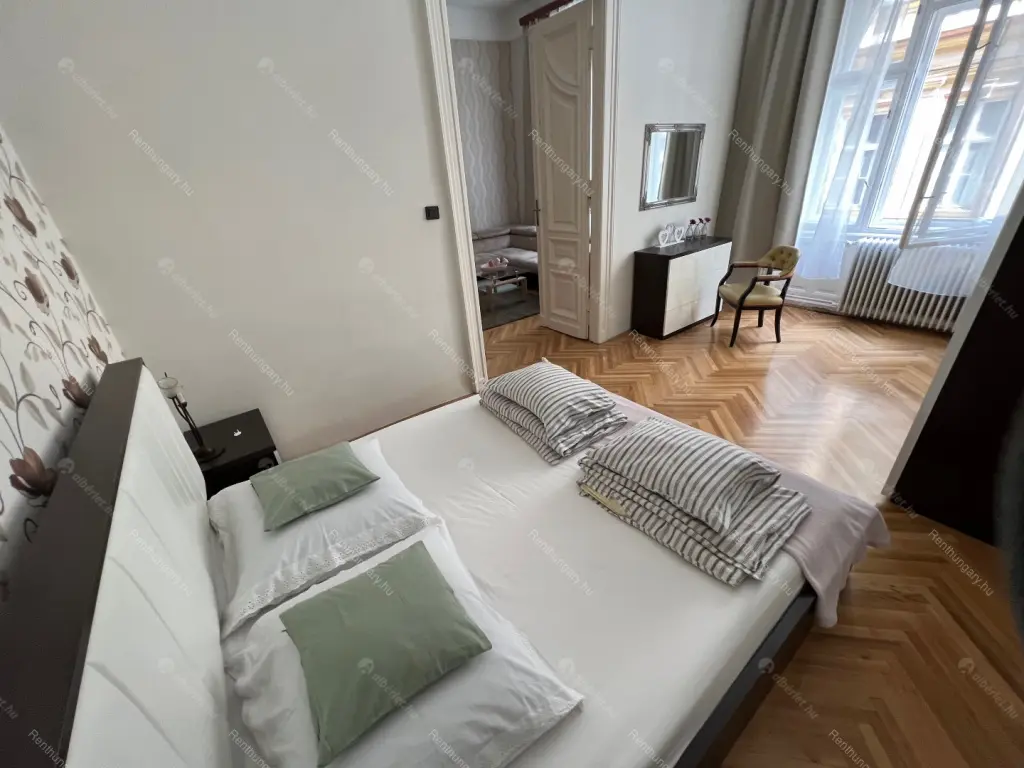 Kiadó albérlet 270000 Ft/hó áron: Budapest, VI. kerület  Zichy Jenő utca. Mérete: 77 nm, 2 szobás | Alberlet.hu - 6669257