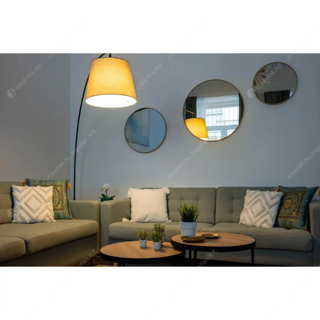 Kiadó albérlet 350000 Ft/hó áron: Budapest, VII. kerület  Akácfa utca. Mérete: 40 nm, 2 szobás | Alberlet.hu - 6573137