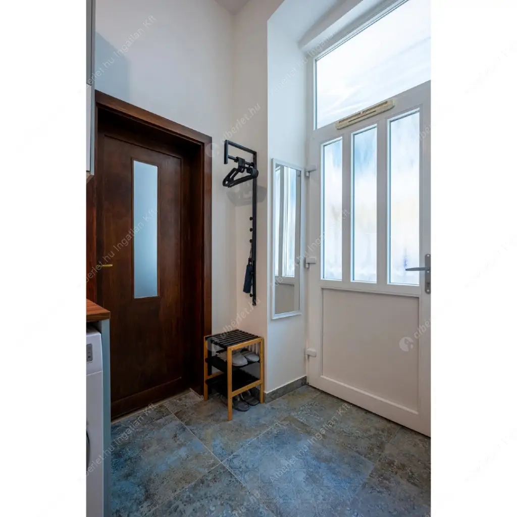 Kiadó albérlet 350000 Ft/hó áron: Budapest, VII. kerület  Akácfa utca. Mérete: 40 nm, 2 szobás | Alberlet.hu - 6573156