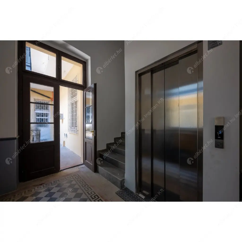 Kiadó albérlet 350000 Ft/hó áron: Budapest, VII. kerület  Akácfa utca. Mérete: 40 nm, 2 szobás | Alberlet.hu - 6573158