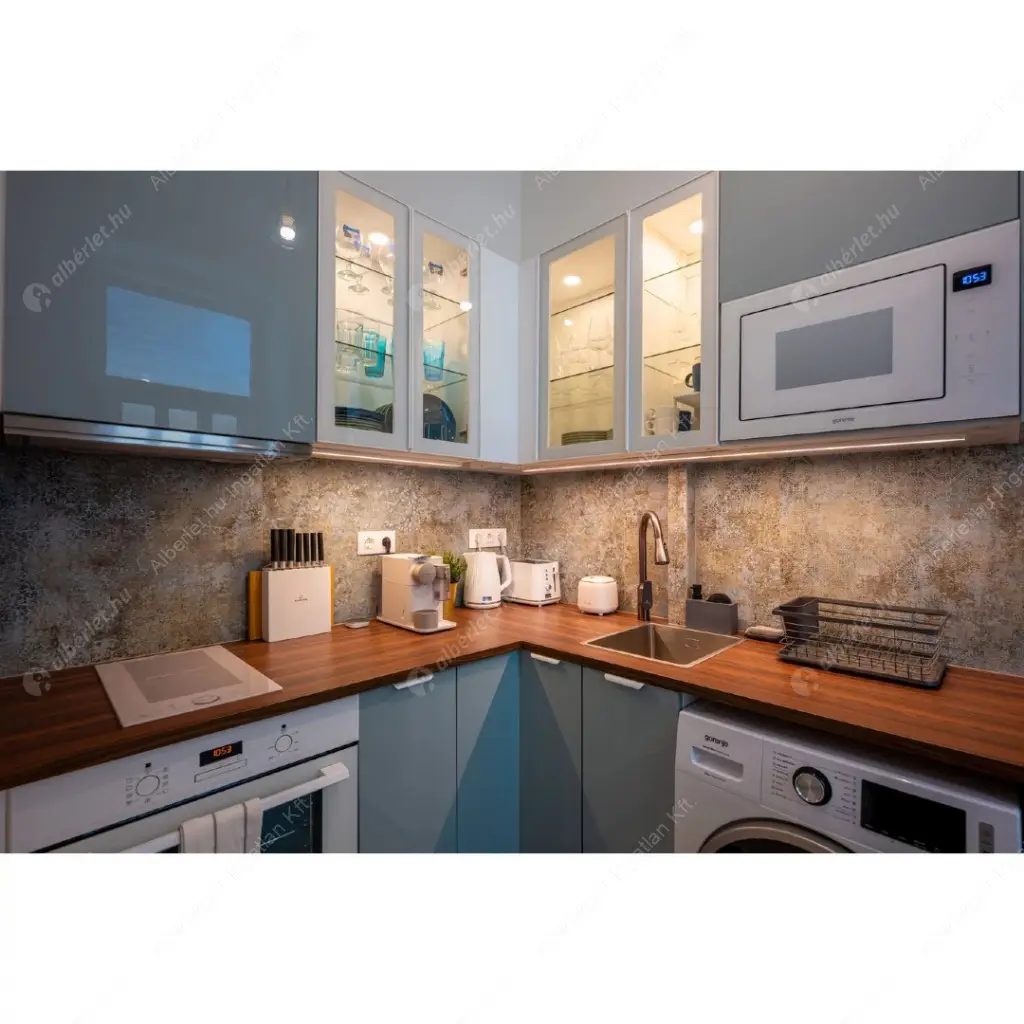 Kiadó albérlet 300000 Ft/hó áron: Budapest, VII. kerület  Akácfa utca. Mérete: 40 nm, 2 szobás | Alberlet.hu - 6585355