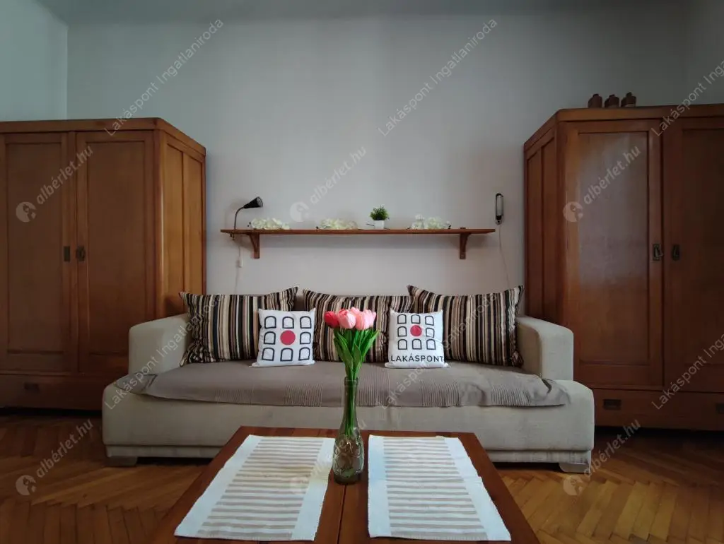 Kiadó albérlet 210000 Ft/hó áron: Budapest, VII. kerület  Akácfa utca. Mérete: 44 nm, 1 szobás | Alberlet.hu - 6534262