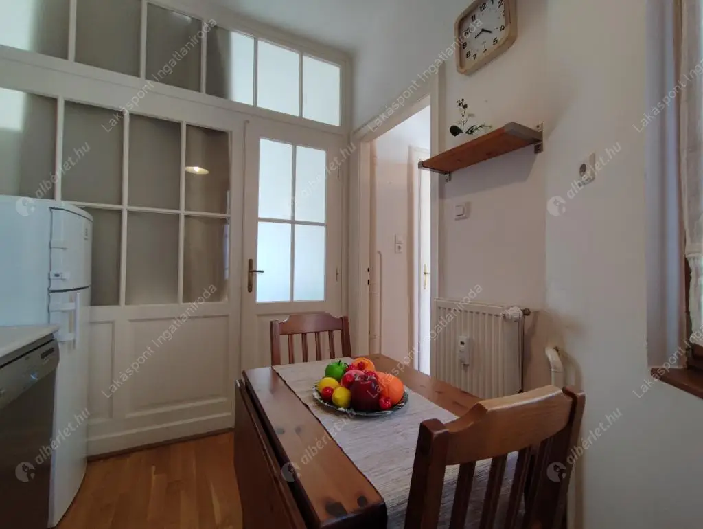 Kiadó albérlet 210000 Ft/hó áron: Budapest, VII. kerület  Akácfa utca. Mérete: 44 nm, 1 szobás | Alberlet.hu - 6534268