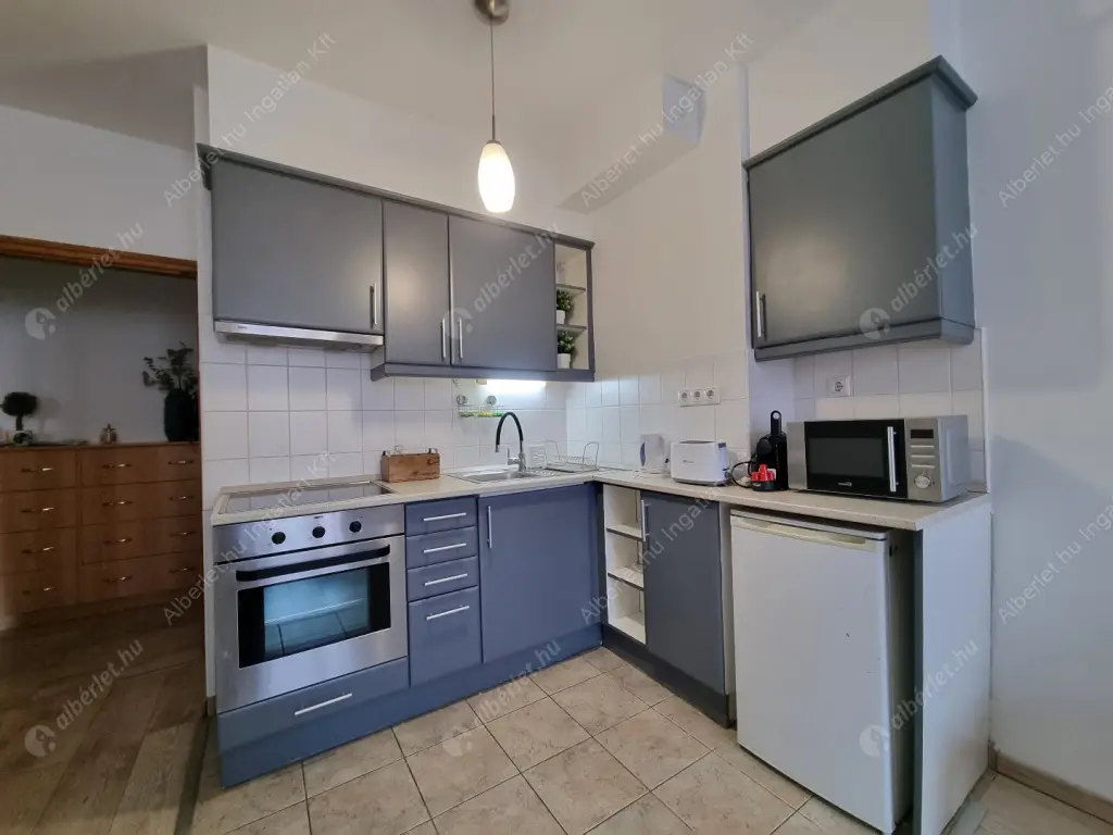Kiadó albérlet 250000 Ft/hó áron: Budapest, VII. kerület  Akácfa utca. Mérete: 48 nm, 2 szobás | Alberlet.hu - 6583846
