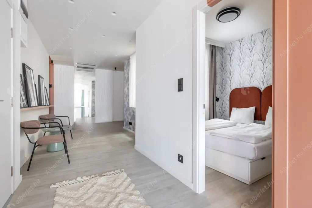 Kiadó albérlet 621000 Ft/hó áron: Budapest, VII. kerület  Akácfa utca. Mérete: 79 nm, 3 szobás | Alberlet.hu - 6554311