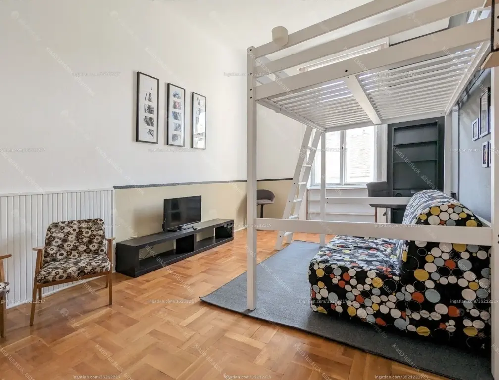 Kiadó albérlet 220000 Ft/hó áron: Budapest, VII. kerület  Almássy utca. Mérete: 40 nm, 1 szobás | Alberlet.hu - 6653547