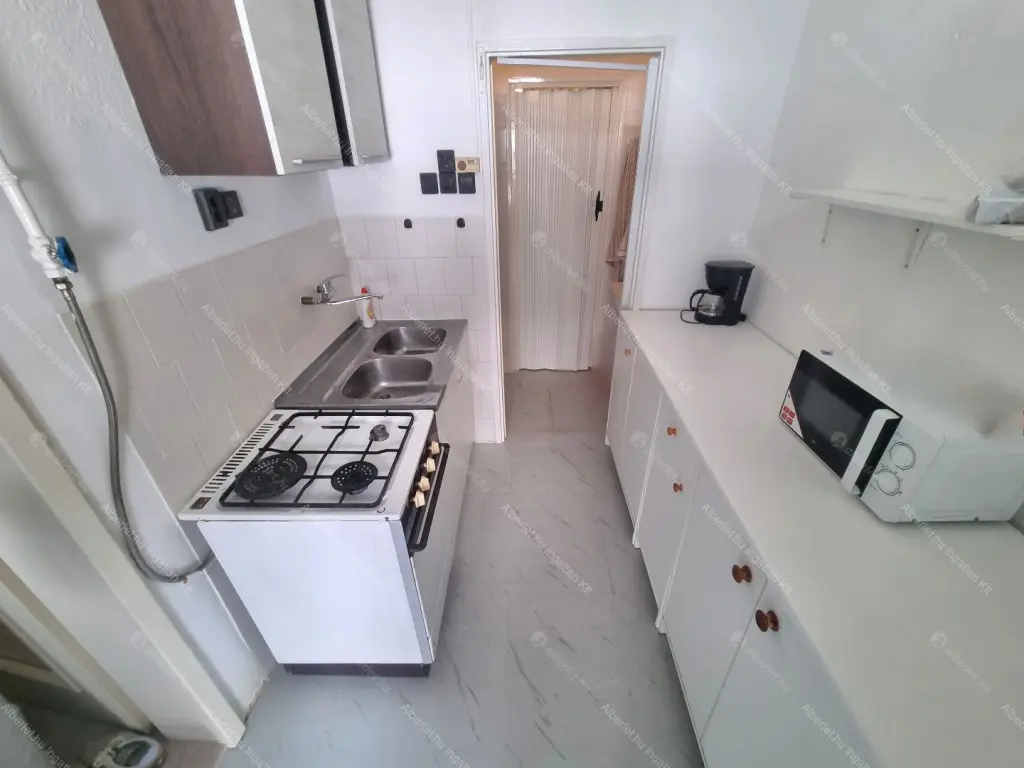 Kiadó albérlet 170000 Ft/hó áron: Budapest, VII. kerület  Alsó erdősor utca. Mérete: 34 nm, 1 szobás | Alberlet.hu - 6700006