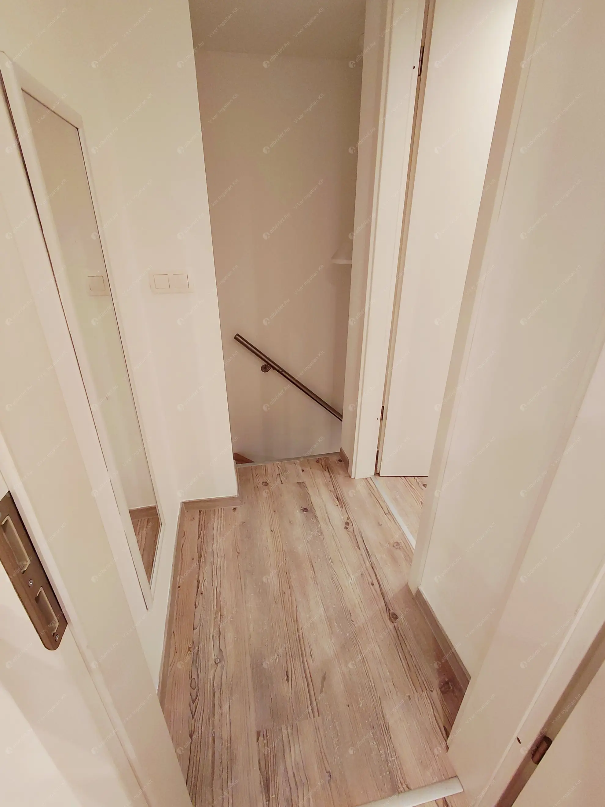 Kiadó albérlet 210000 Ft/hó áron: Budapest, VII. kerület  Alsó erdősor utca. Mérete: 50 nm, 1 szobás | Alberlet.hu - 6568692