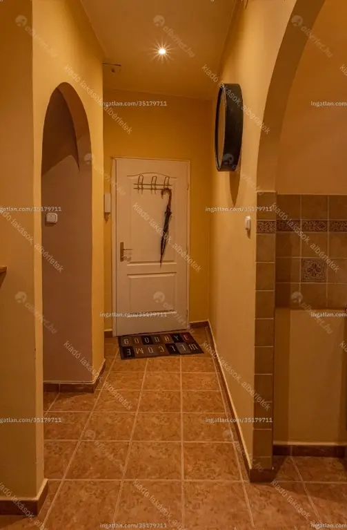 Kiadó albérlet 210000 Ft/hó áron: Budapest, VII. kerület  Asbóth utca. Mérete: 26 nm, 1 szobás | Alberlet.hu - 6649149