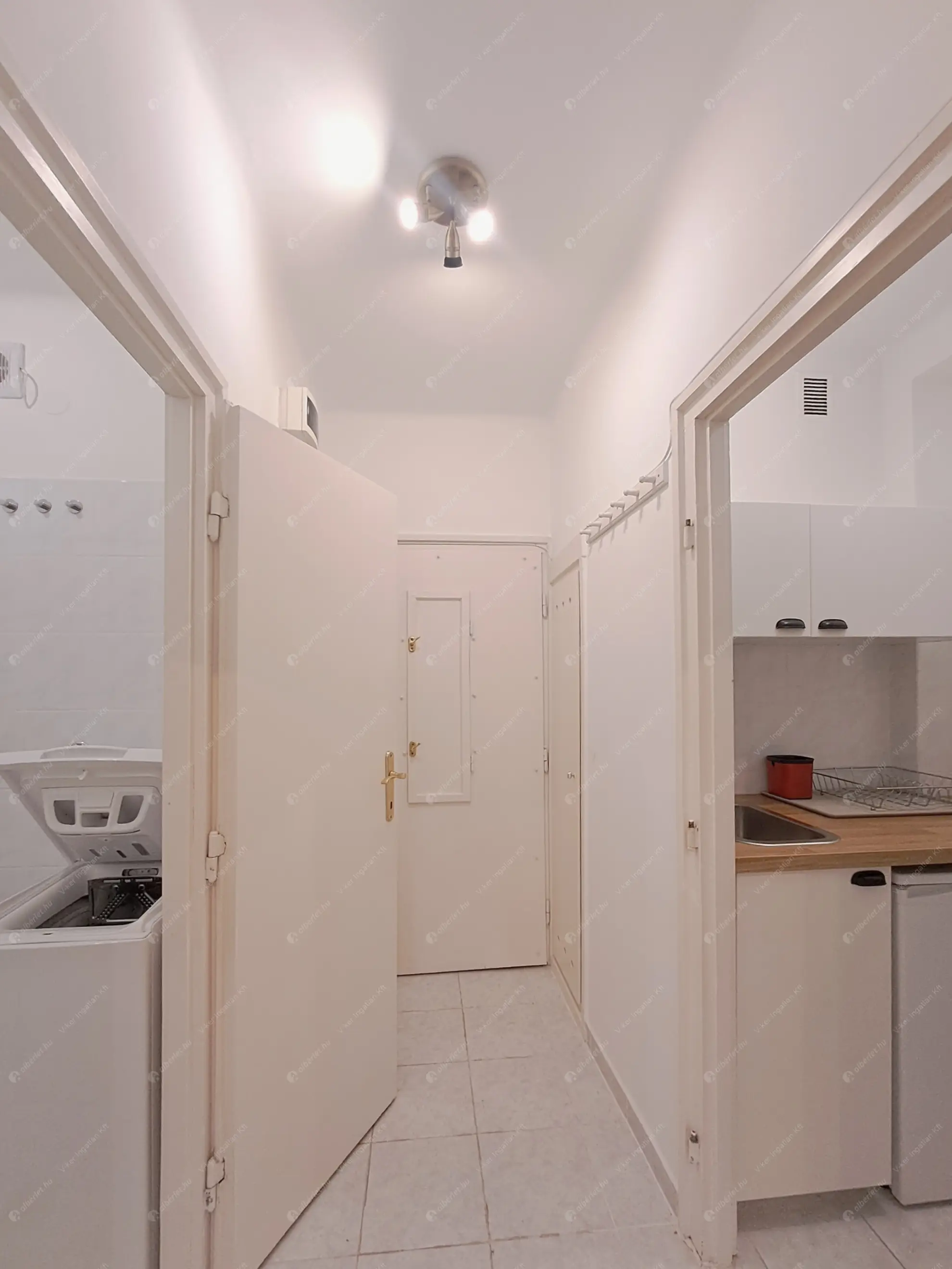 Kiadó albérlet 180000 Ft/hó áron: Budapest, VII. kerület  Bajza utca. Mérete: 40 nm, 1 szobás | Alberlet.hu - 6606797