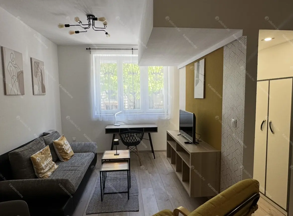 Kiadó albérlet 275000 Ft/hó áron: Budapest, VII. kerület  Barcsay . Mérete: 38 nm, 1 szobás | Alberlet.hu - 6705705