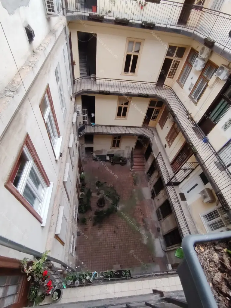 Kiadó albérlet 200000 Ft/hó áron: Budapest, VII. kerület  Bethlen Gábor utca. Mérete: 32 nm, 1 szobás | Alberlet.hu - 6709573