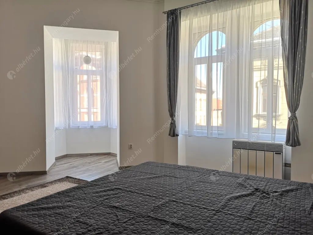Kiadó albérlet 260000 Ft/hó áron: Budapest, VII. kerület  Bethlen Gábor utca. Mérete: 73 nm, 2 szobás | Alberlet.hu - 6567197