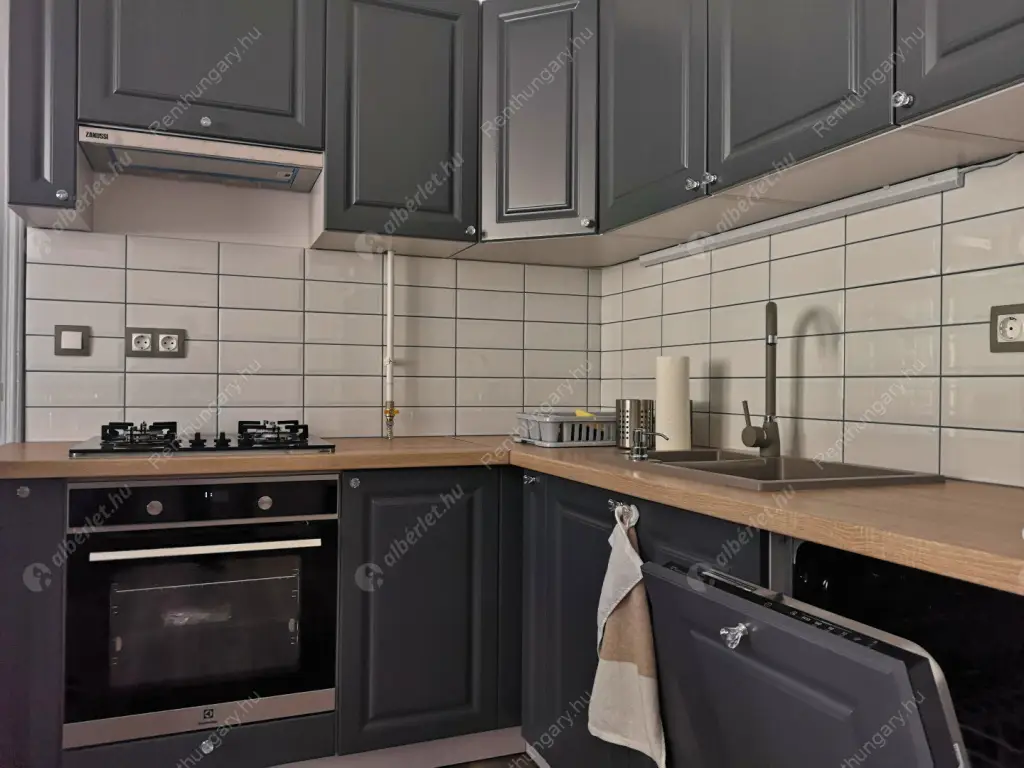 Kiadó albérlet 260000 Ft/hó áron: Budapest, VII. kerület  Bethlen Gábor utca. Mérete: 73 nm, 2 szobás | Alberlet.hu - 6567202