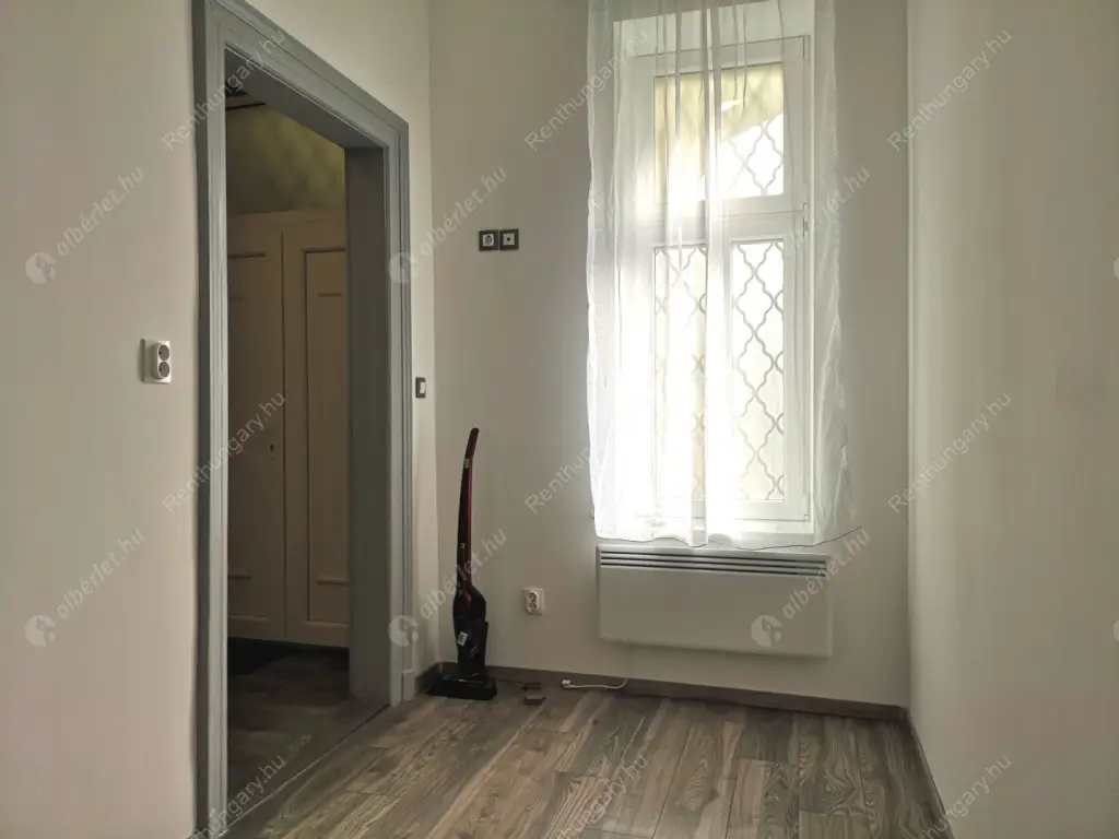 Kiadó albérlet 260000 Ft/hó áron: Budapest, VII. kerület  Bethlen Gábor utca. Mérete: 73 nm, 2 szobás | Alberlet.hu - 6567210