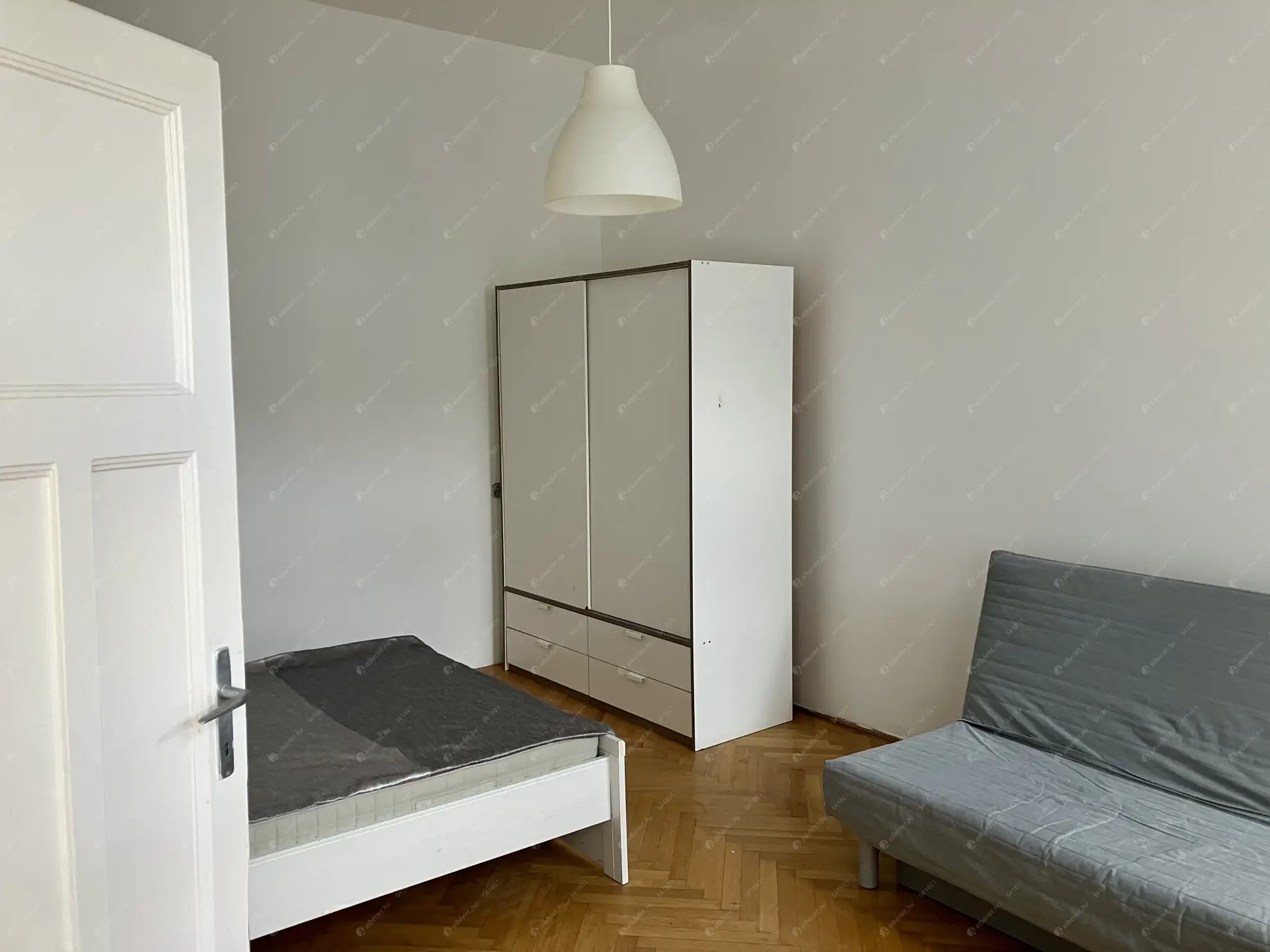 Kiadó albérlet 220000 Ft/hó áron: Budapest, VII. kerület  Csengery utca. Mérete: 30 nm, 1 szobás | Alberlet.hu - 6577199