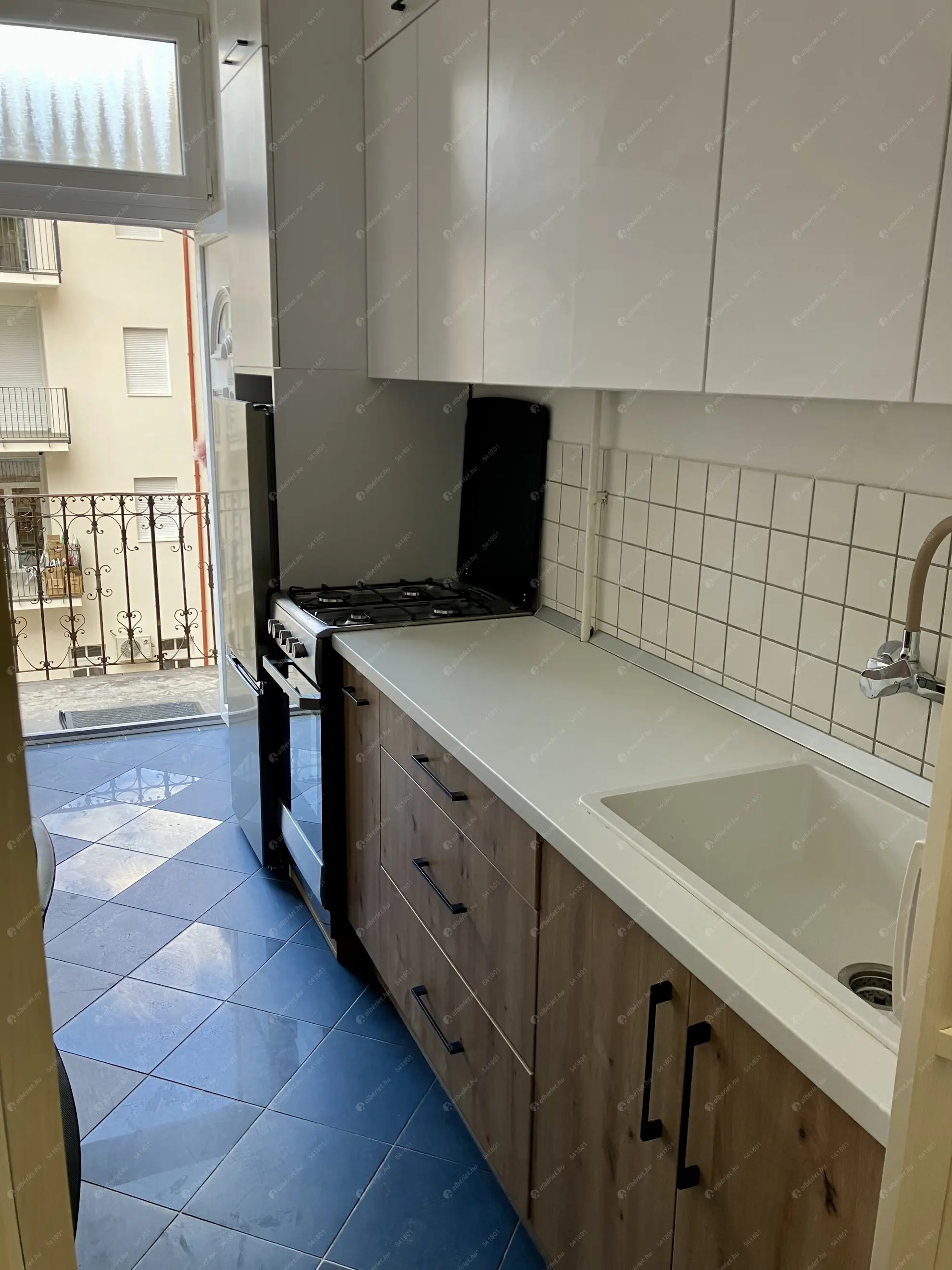 Kiadó albérlet 220000 Ft/hó áron: Budapest, VII. kerület  Csengery utca. Mérete: 30 nm, 1 szobás | Alberlet.hu - 6578798