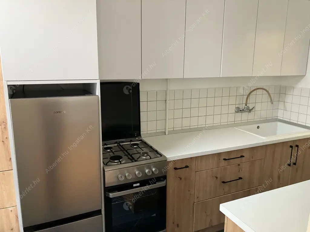 Kiadó albérlet 180000 Ft/hó áron: Budapest, VII. kerület  Csengery utca. Mérete: 30 nm, 1 szobás | Alberlet.hu - 6603087