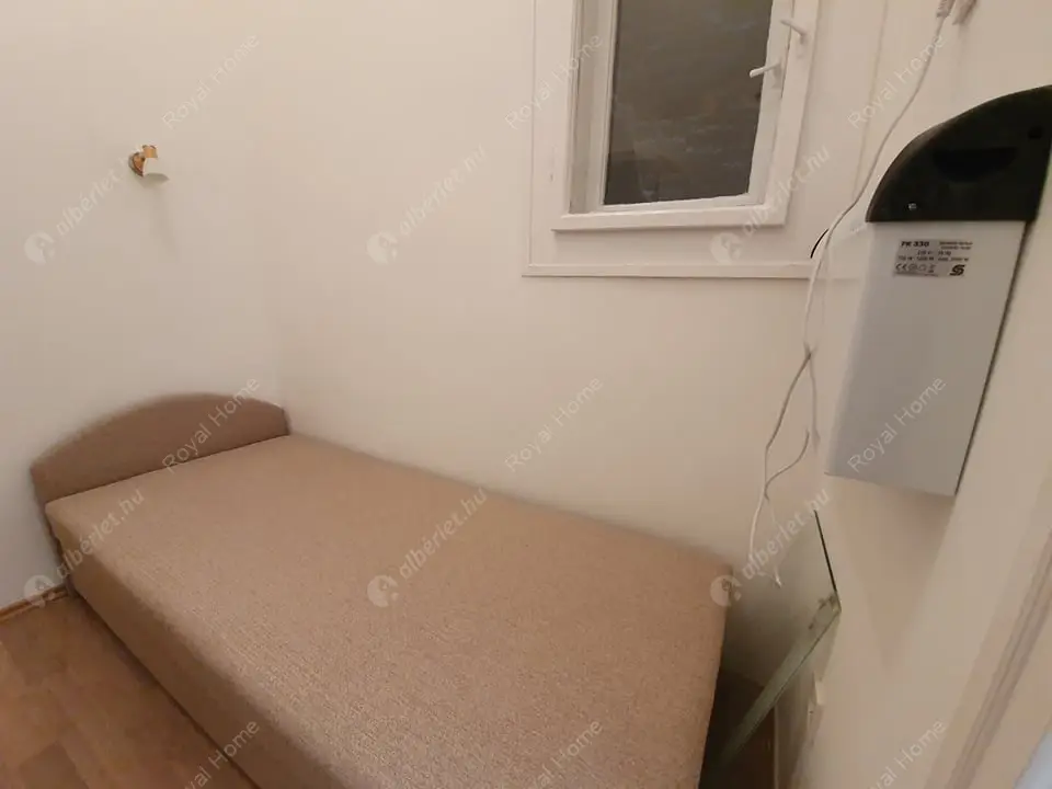 Kiadó albérlet 180000 Ft/hó áron: Budapest, VII. kerület  Csengery utca. Mérete: 35 nm, 1 szobás | Alberlet.hu - 5655613