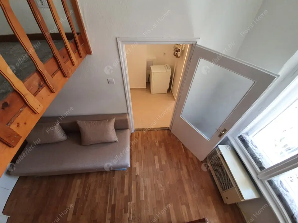 Kiadó albérlet 180000 Ft/hó áron: Budapest, VII. kerület  Csengery utca. Mérete: 35 nm, 1 szobás | Alberlet.hu - 5655616