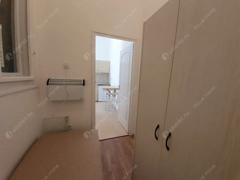 Kiadó albérlet 180000 Ft/hó áron: Budapest, VII. kerület  Csengery utca. Mérete: 35 nm, 1 szobás | Alberlet.hu - 5655620
