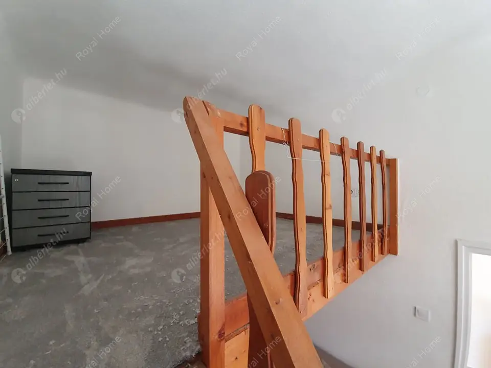 Kiadó albérlet 180000 Ft/hó áron: Budapest, VII. kerület  Csengery utca. Mérete: 35 nm, 1 szobás | Alberlet.hu - 5655624