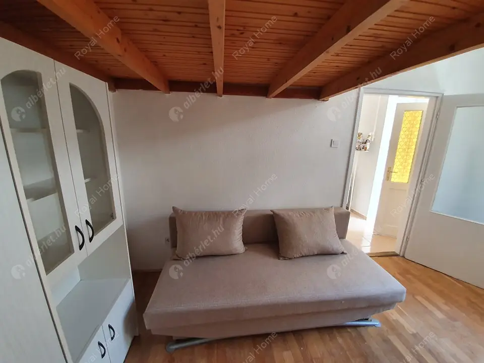 Kiadó albérlet 180000 Ft/hó áron: Budapest, VII. kerület  Csengery utca. Mérete: 35 nm, 1 szobás | Alberlet.hu - 5655628