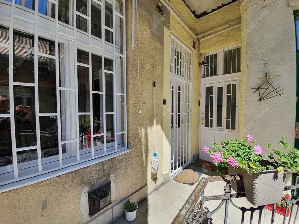 Kiadó albérlet 180000 Ft/hó áron: Budapest, VII. kerület  Csengery utca. Mérete: 35 nm, 1 szobás | Alberlet.hu - 5655632