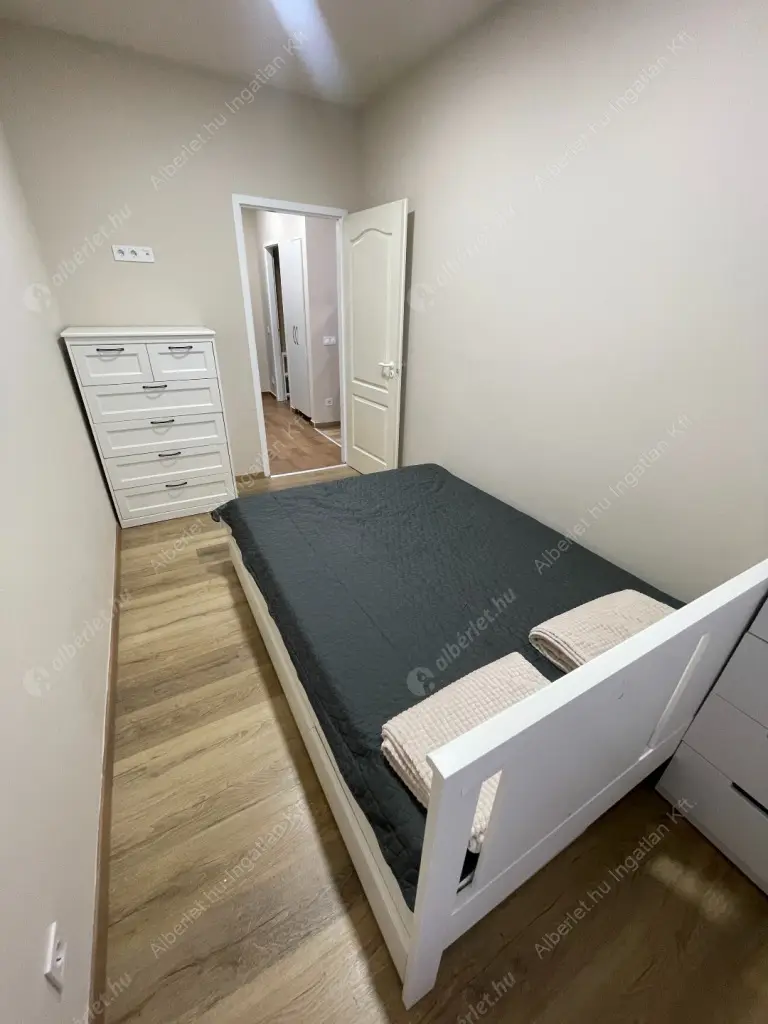 Kiadó albérlet 290000 Ft/hó áron: Budapest, VII. kerület  Csengery utca. Mérete: 43 nm, 2 szobás | Alberlet.hu - 6553757