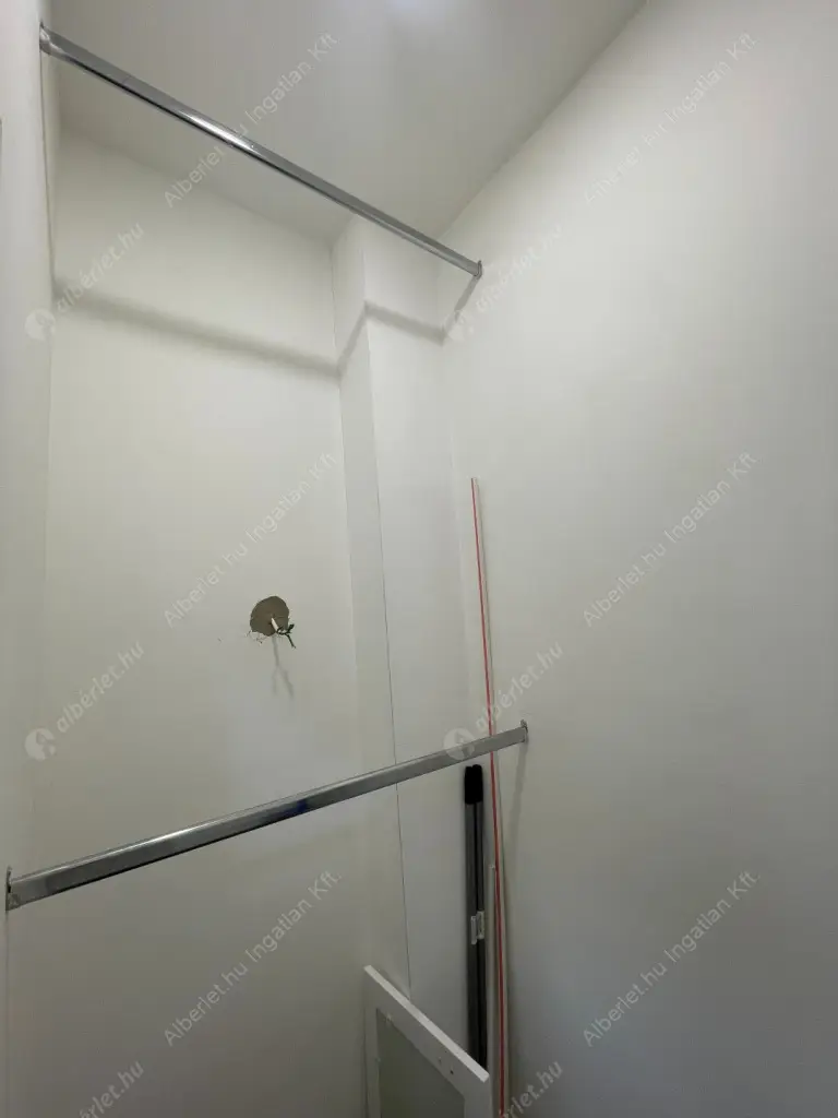 Kiadó albérlet 290000 Ft/hó áron: Budapest, VII. kerület  Csengery utca. Mérete: 43 nm, 2 szobás | Alberlet.hu - 6553759