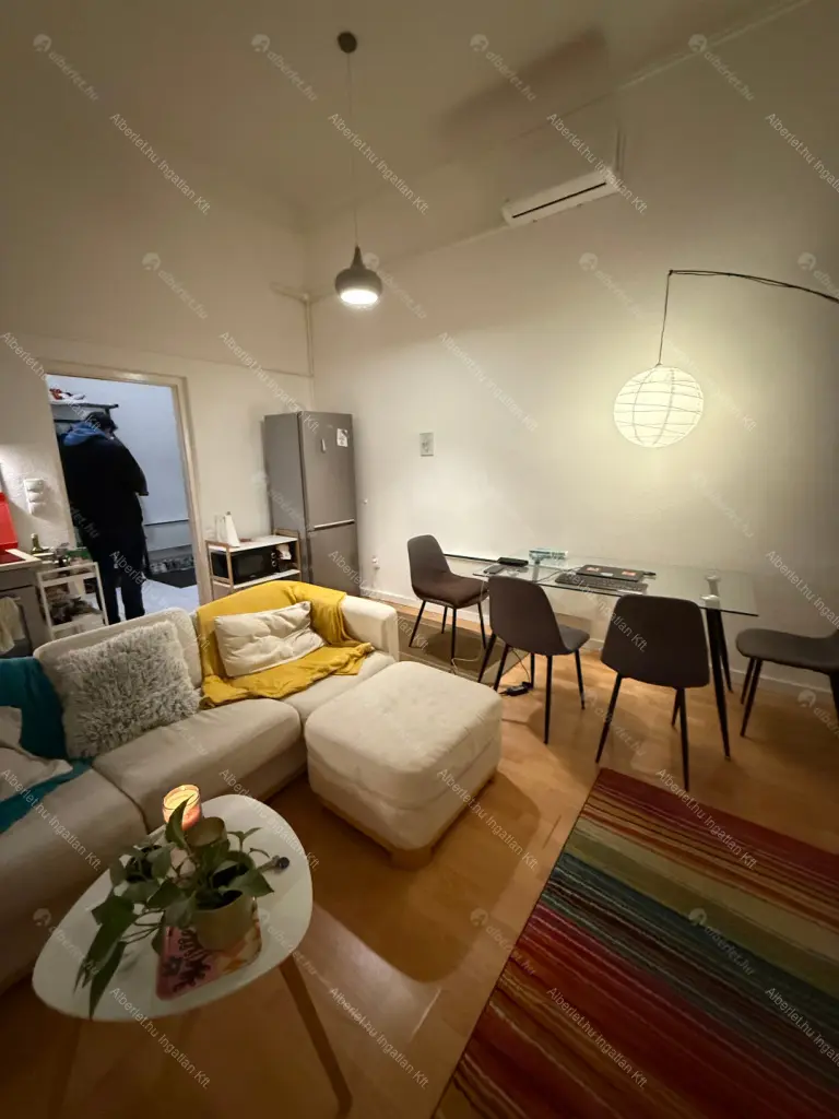 Kiadó albérlet 125000 Ft/hó áron: Budapest, VII. kerület  Csengery utca. Mérete: 58 nm, 3 szobás | Alberlet.hu - 6678168