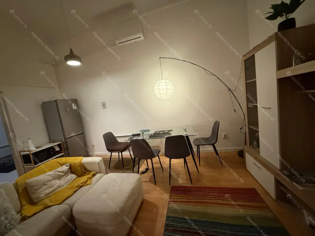 Kiadó albérlet 125000 Ft/hó áron: Budapest, VII. kerület  Csengery utca. Mérete: 58 nm, 3 szobás | Alberlet.hu - 6679650