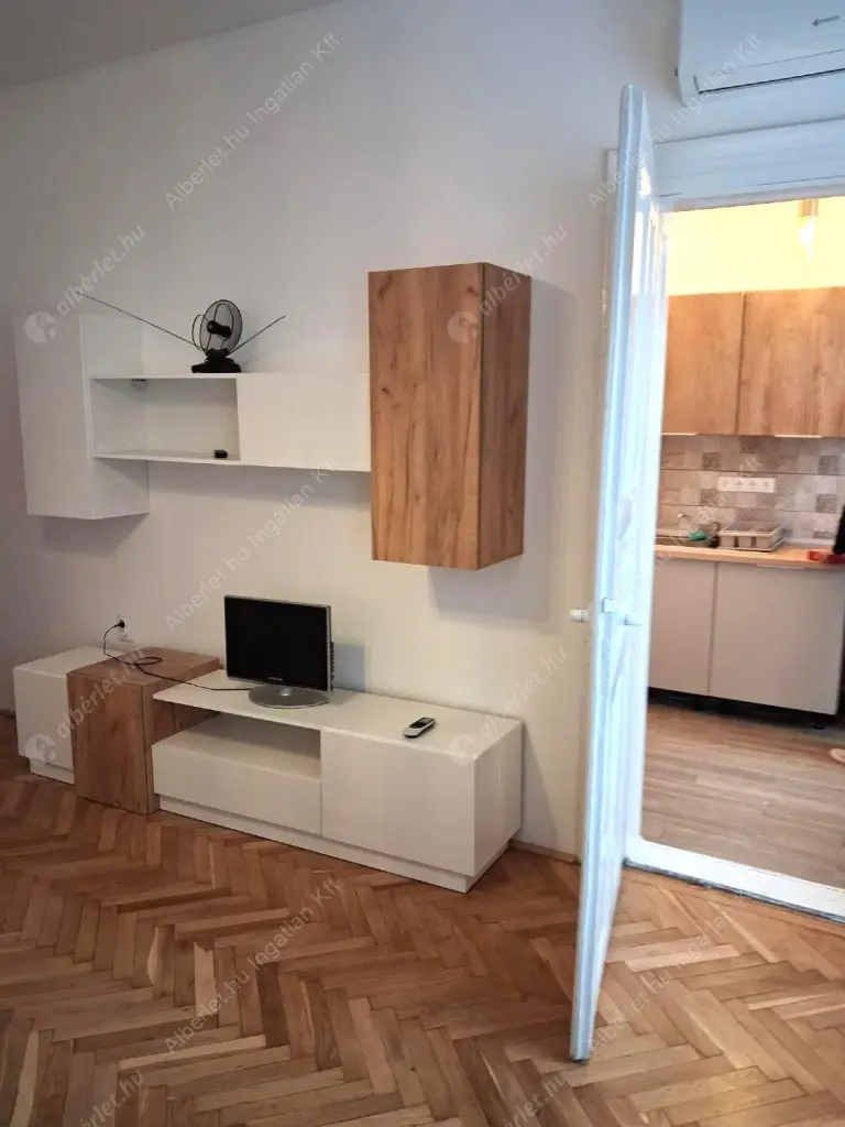Kiadó albérlet 200000 Ft/hó áron: Budapest, VII. kerület  Cserhát utca. Mérete: 33 nm, 1 szobás | Alberlet.hu - 6627459