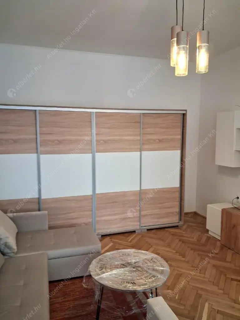 Kiadó albérlet 200000 Ft/hó áron: Budapest, VII. kerület  Cserhát utca. Mérete: 33 nm, 1 szobás | Alberlet.hu - 6627460