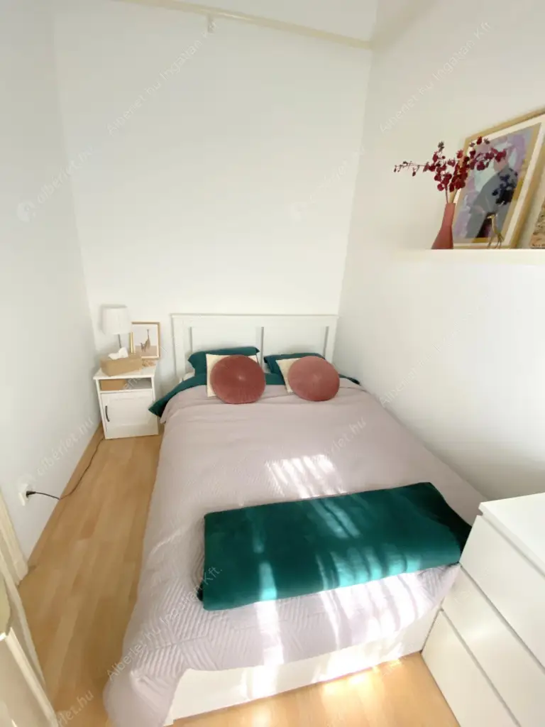 Kiadó albérlet 250000 Ft/hó áron: Budapest, VII. kerület  Cserhát utca. Mérete: 43 nm, 1 szobás | Alberlet.hu - 6562510