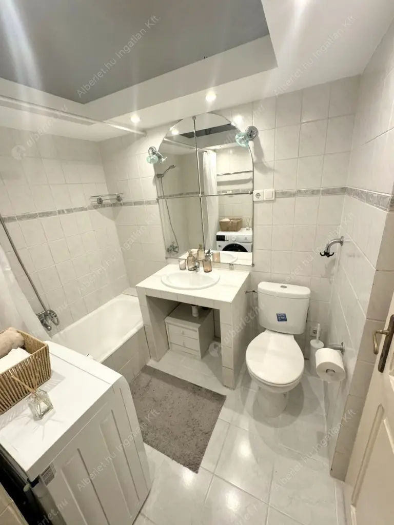 Kiadó albérlet 250000 Ft/hó áron: Budapest, VII. kerület  Cserhát utca. Mérete: 43 nm, 1 szobás | Alberlet.hu - 6562512