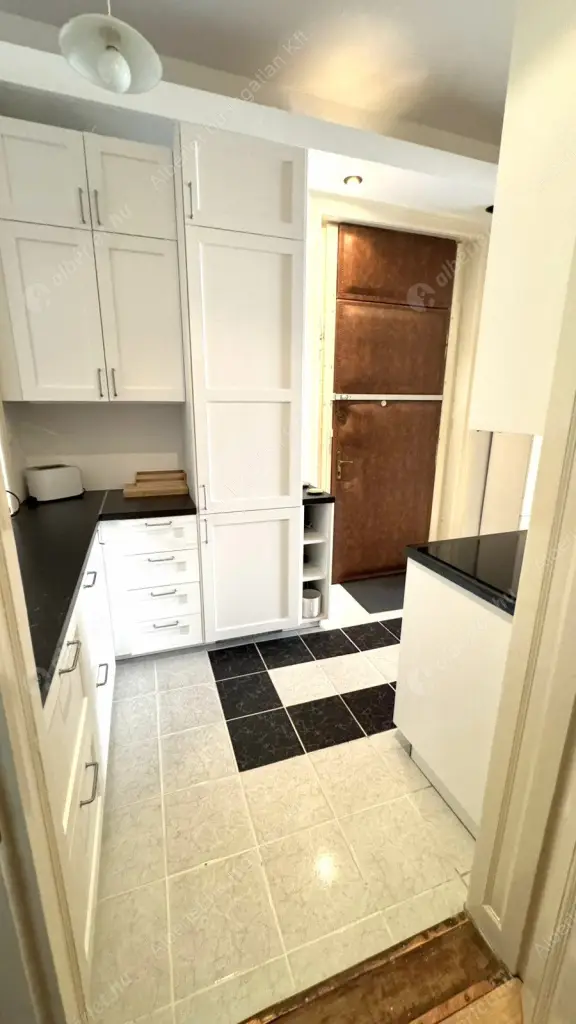 Kiadó albérlet 250000 Ft/hó áron: Budapest, VII. kerület  Cserhát utca. Mérete: 43 nm, 1 szobás | Alberlet.hu - 6562517