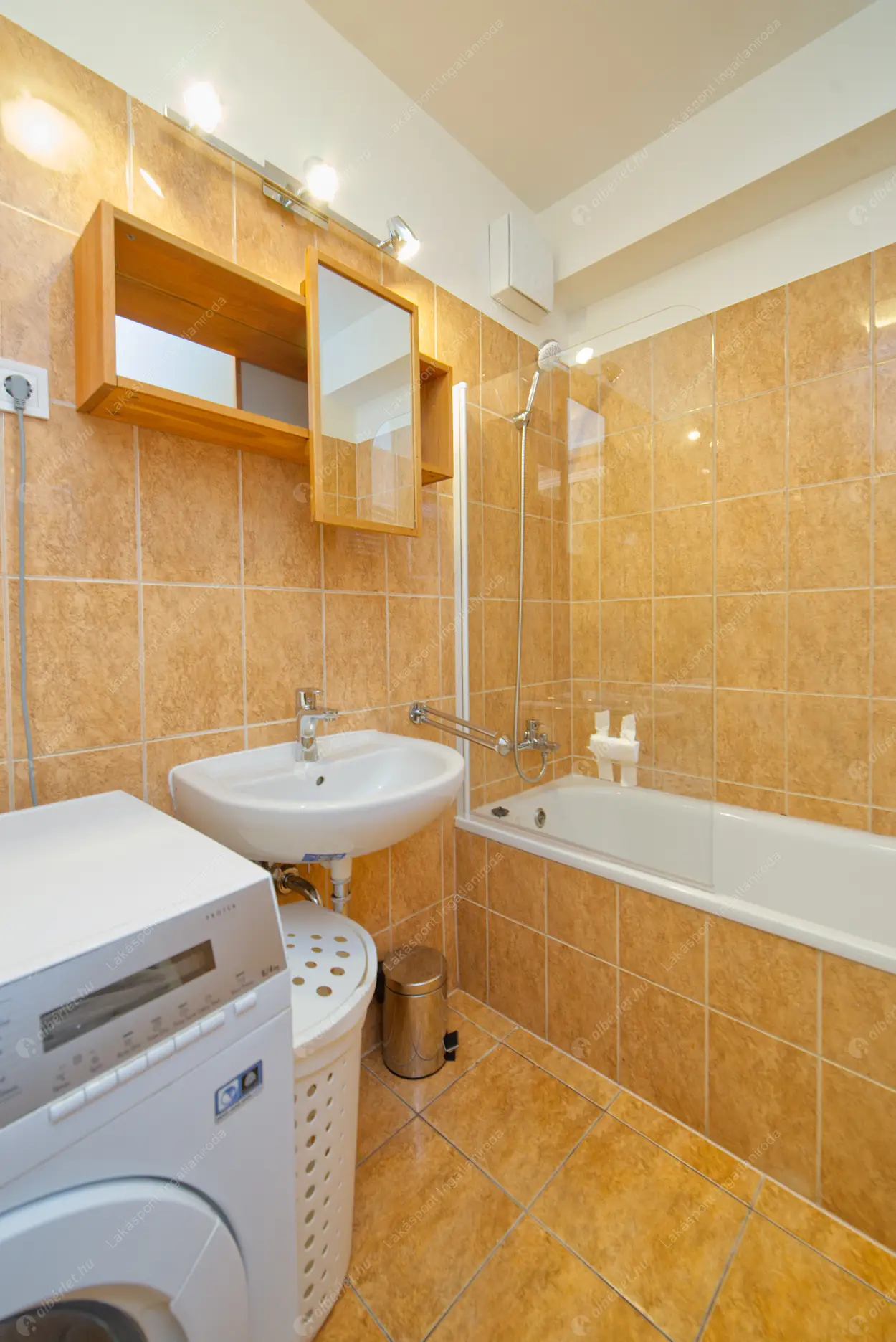 Kiadó albérlet 308000 Ft/hó áron: Budapest, VII. kerület  Cserhát utca. Mérete: 60 nm, 2 szobás | Alberlet.hu - 6613542