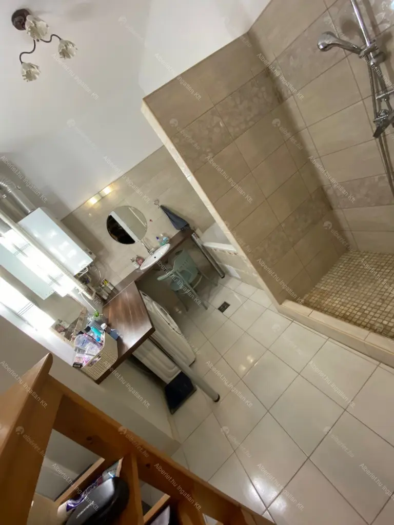 Kiadó albérlet 450000 Ft/hó áron: Budapest, VII. kerület  Damjanich utca. Mérete: 107 nm, 3 szobás | Alberlet.hu - 6675250